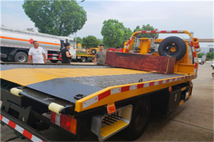 青川附近拖车电话号码服务