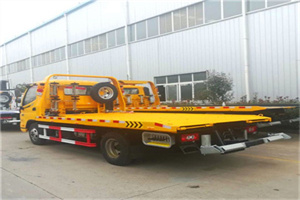 青川附近拖车救援搭电