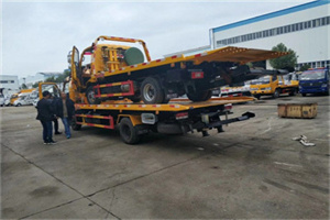 青川同城汽车补胎